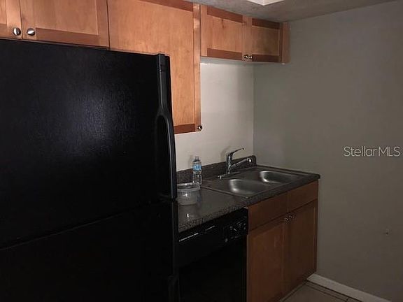 4th image of 271 Lewfield Cir #271