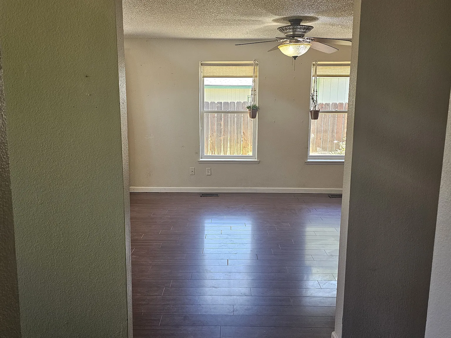 2 bed, 936 sqft, $1,750 — Photo 3