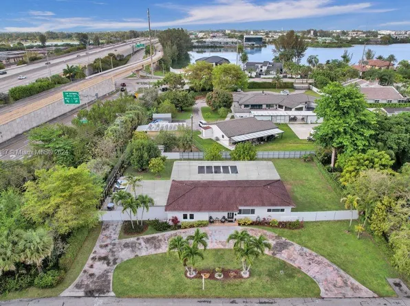 7581 SW 57th Ter, Miami, FL 33143