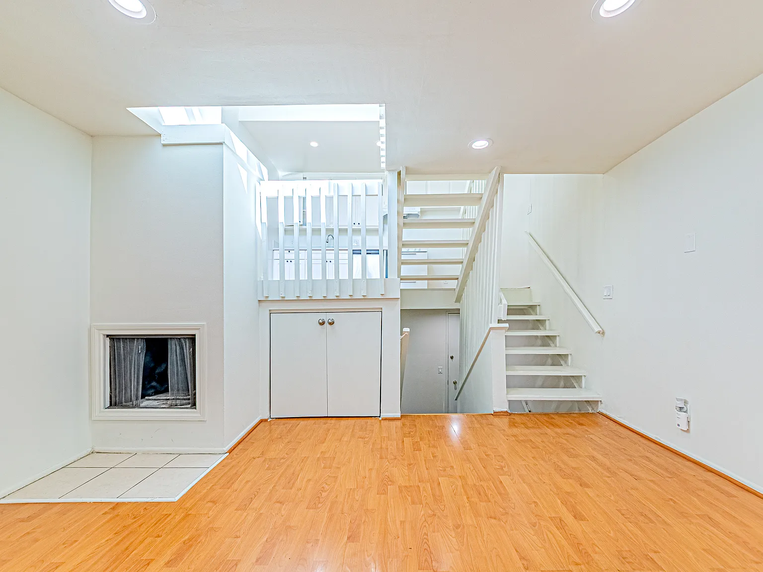 1 bed, 1.5 bath, 850 sqft, $2,100 — Photo 4