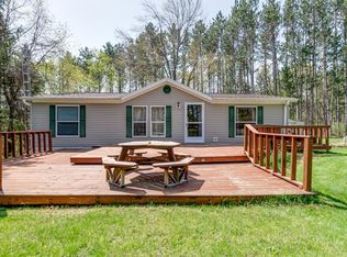 N9418 Parkway Rd, Crivitz, WI 54114