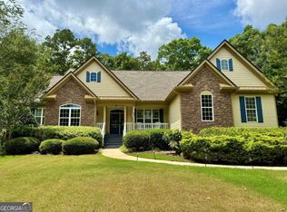 243 Creek Dr, Hull, GA 30646