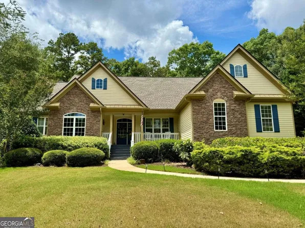 243 Creek Dr, Hull, GA 30646