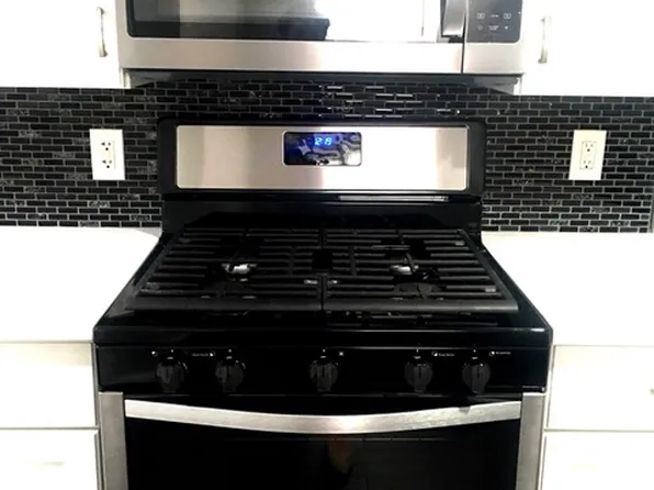 231 Warren Avenue image 6 of 16