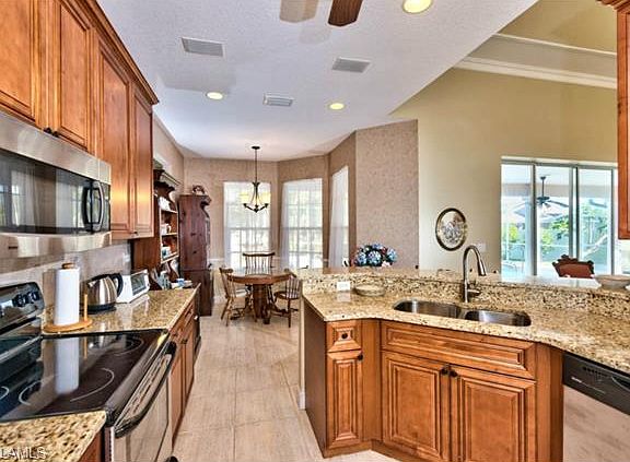 4th image of 2707 Cape Coral Pkwy W