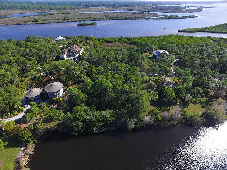 1st image of 35 Riverfront Dr