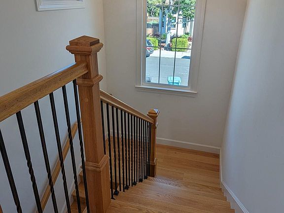 4th image of 689 Wellsbury Way
