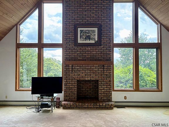 5th image of 135 Kenzalynne Ln