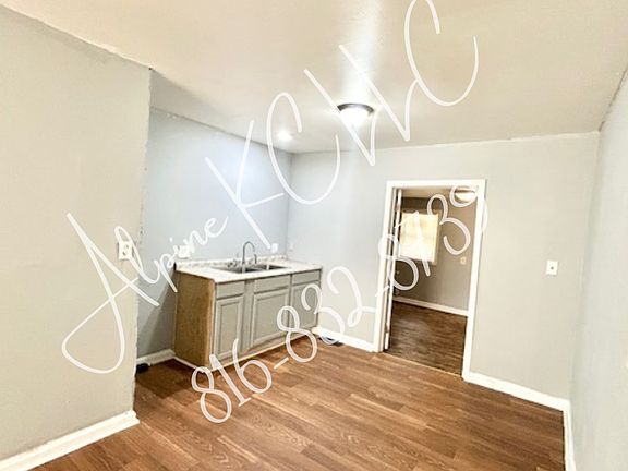 5th image of 3517 Jackson Ave