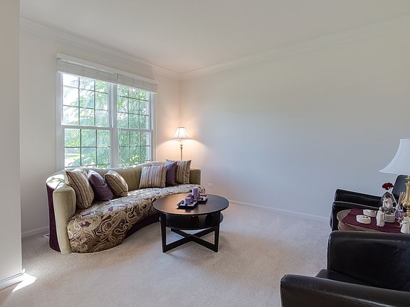 5th image of 220 Pleasant Dr