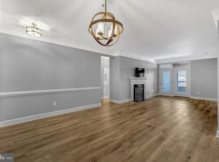 7065 Heritage Hunt Dr APT 201, Gainesville, VA 20155