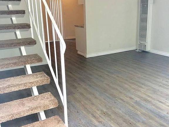 4th image of 14015 S Budlong Ave APT 20
