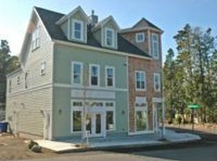 12 Oceanview St, Depoe Bay, OR 97341