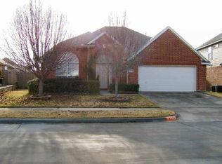 5404 Fox Run Dr, Watauga, TX 76137