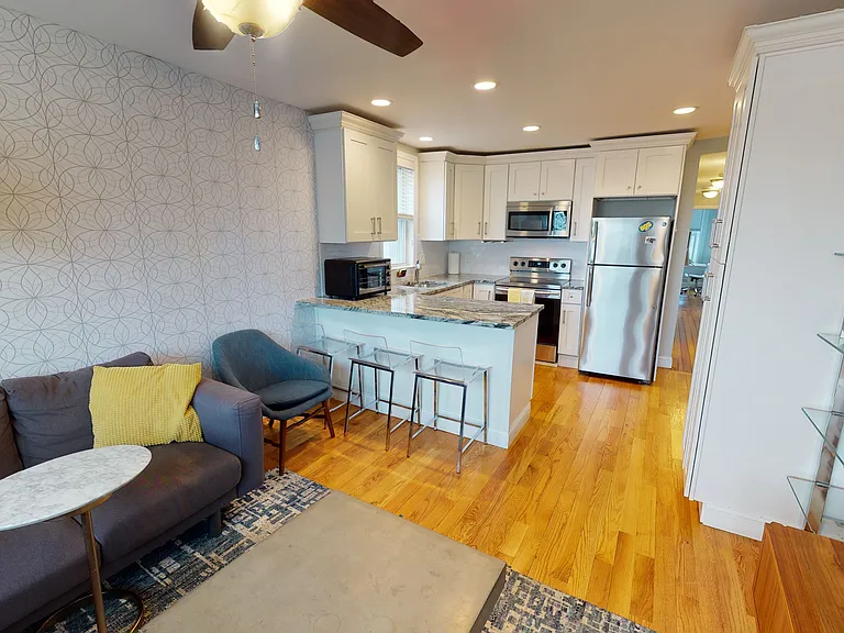 951 Saratoga St #3 — Photo 5