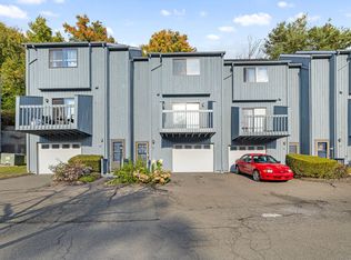 8 Driftway Rd #B5, Danbury, CT 06811