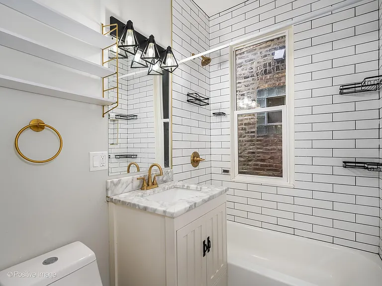 3546 W Beach Ave #1 — Photo 9