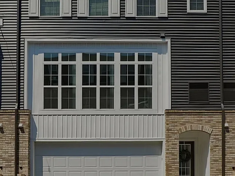 404 Mayer Pl — Photo 1