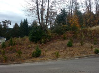 48522 Six Point Dr, Oakridge, OR 97463