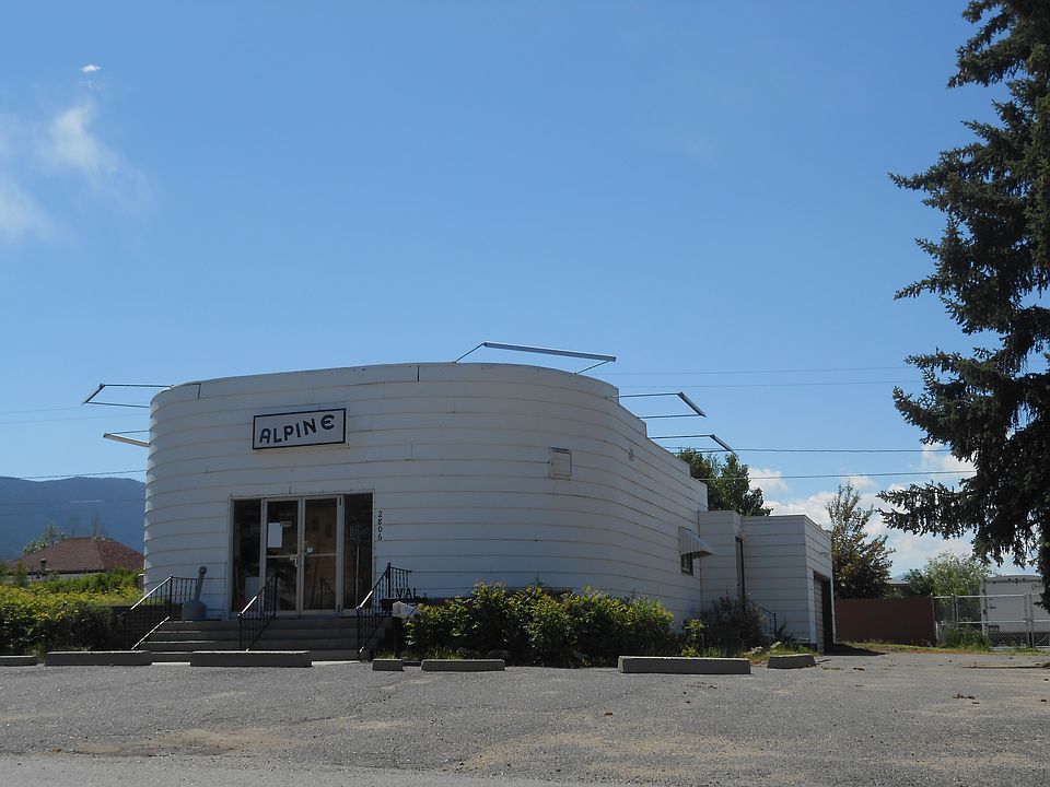 1st image of 2806 Pine St.
