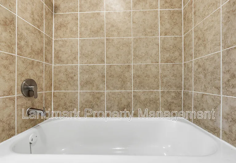 4351 Altamesa Blvd — Photo 24