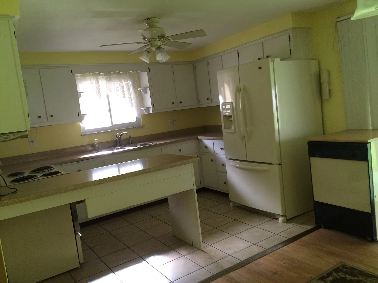 3 bed, $1,700 — Photo 3