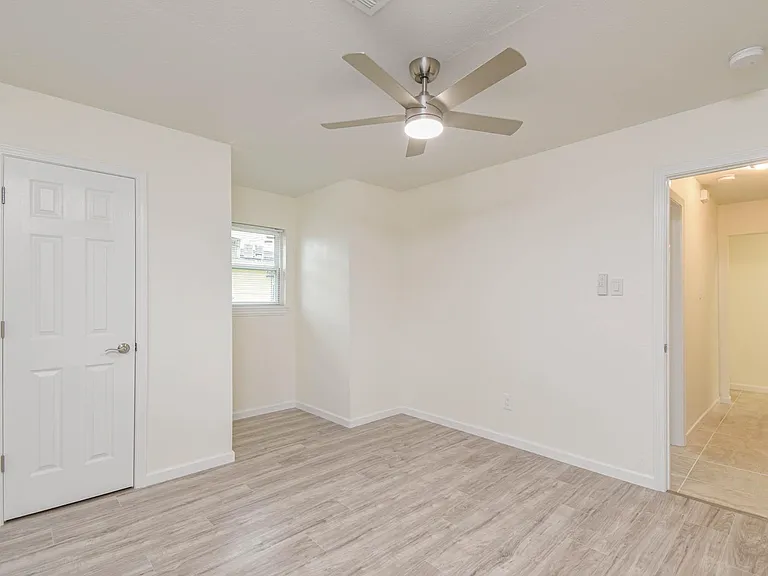 5003 Denoron Dr — Photo 22