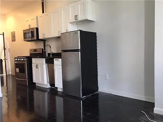 Rented by Platinum Properties | media 25