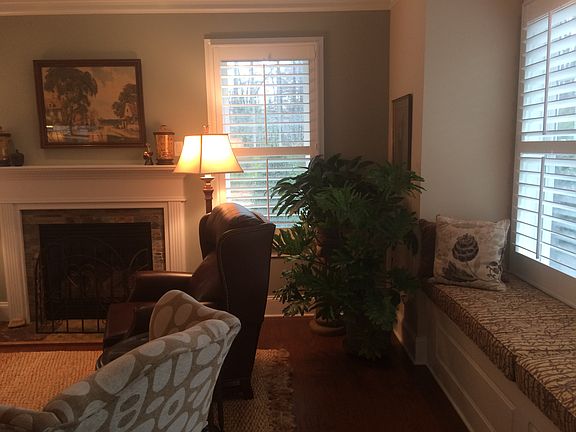 3rd image of 9432 Creek Summit Cir