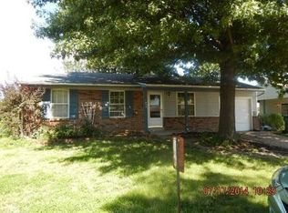 2393 Water Tower Rd, High Ridge, MO 63049