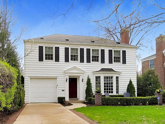 3rd image of 105 Lakeside Pl