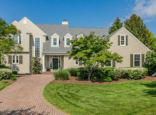 8 Sandpiper Ct, Skillman, NJ 08558