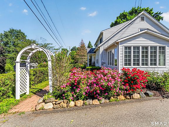 4th image of 39 Clearview Avenue