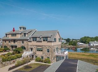 152 Water St UNIT 13, Danvers, MA 01923