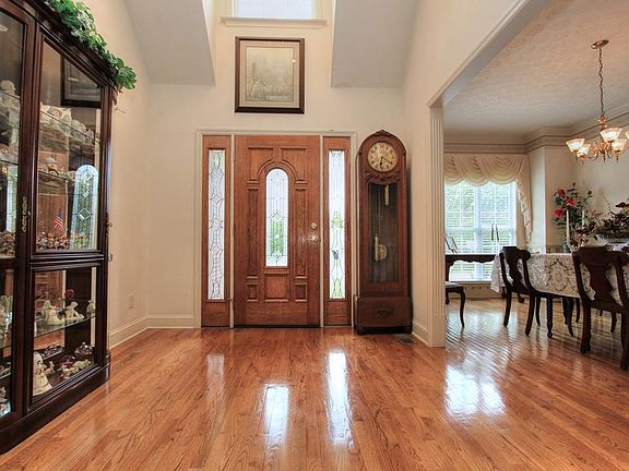 2nd image of 2988 Chimney Lake Cir