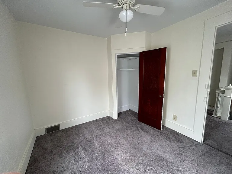 226 Park St — Photo 16
