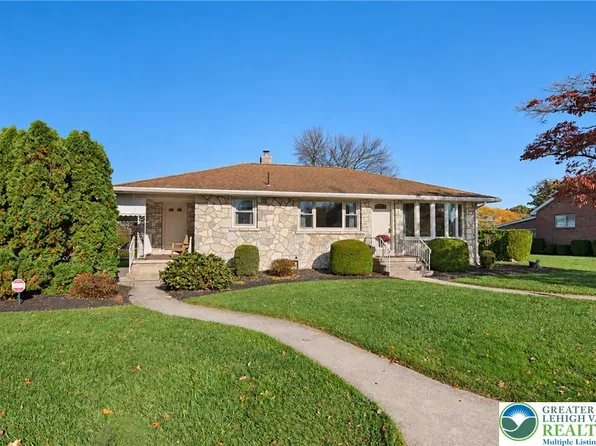 425 W Vine St, Fleetwood, PA 19522