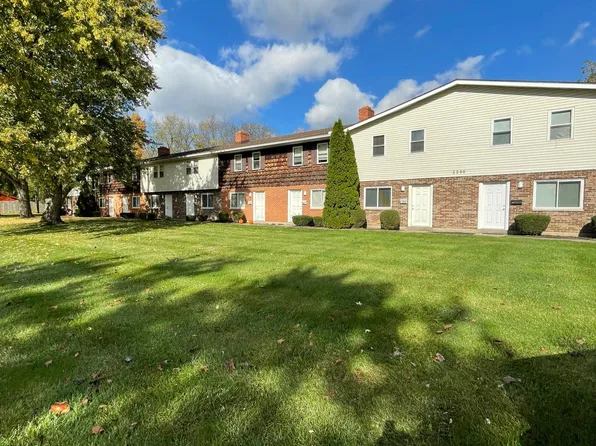 2200 Lake Glen Ct, Dayton, OH 45459