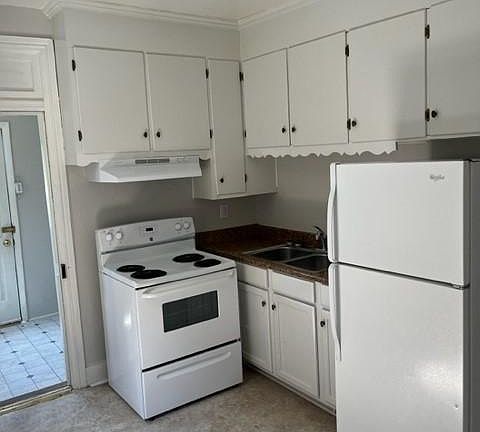 4th image of 229 Westside Ave #A
