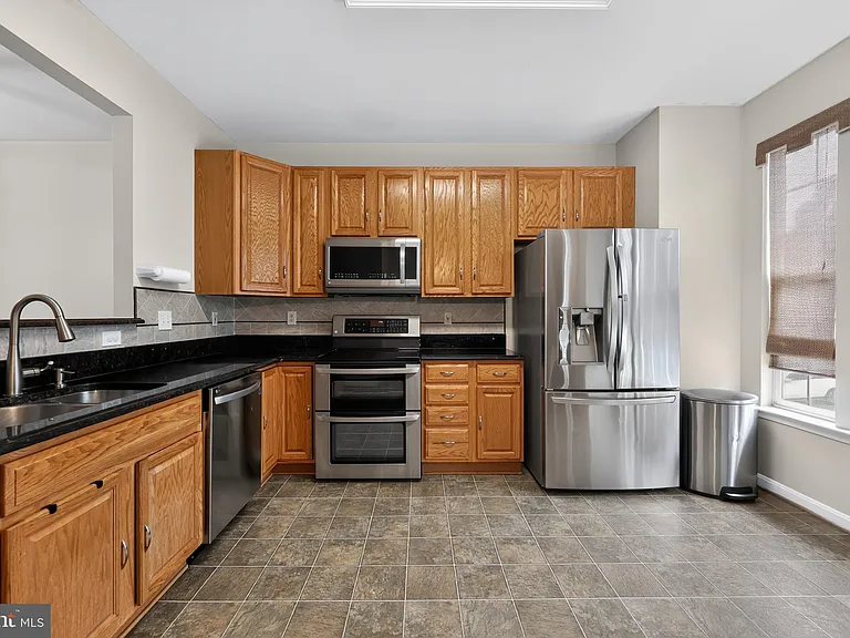 11715 Gunners Dr — Photo 17