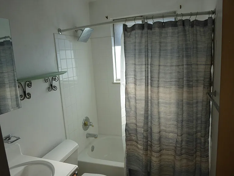 2955-2959 N Newton St #2955-A — Photo 20