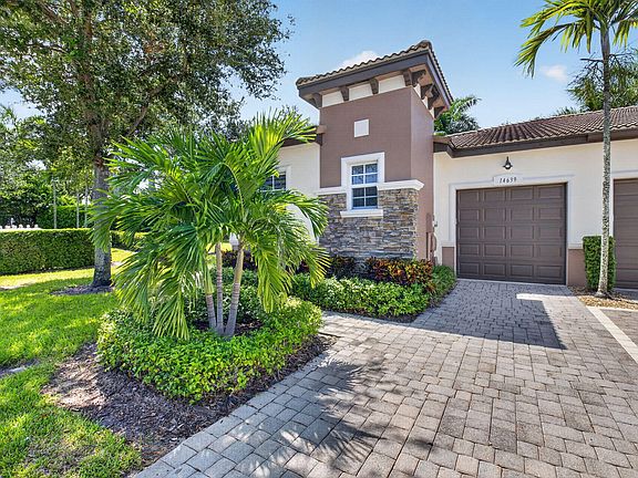 3rd image of 14639 Barletta Way