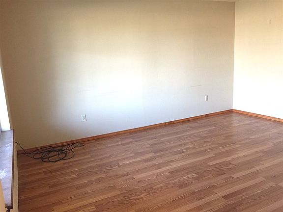 4th image of 2621 NW Cedric Cir