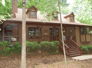 6008 Woodknoll Ct, Raleigh, NC 27606