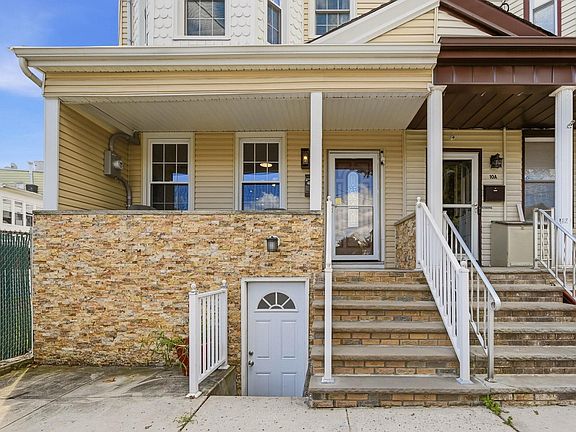 3rd image of 10 W 36th St