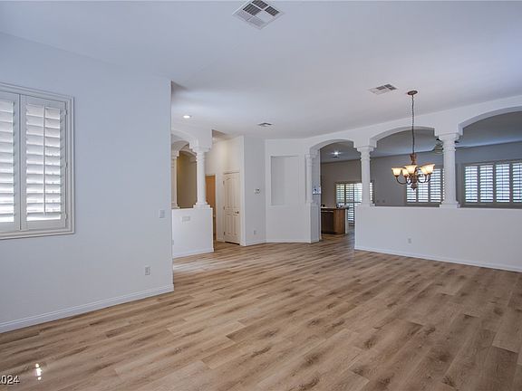 5th image of 360 Vincents Hollow Cir