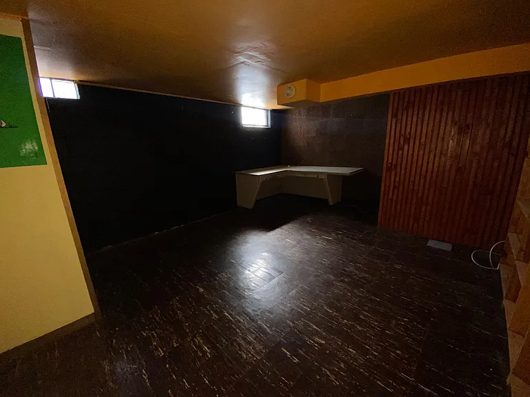 371 Adrian Dr — Photo 11
