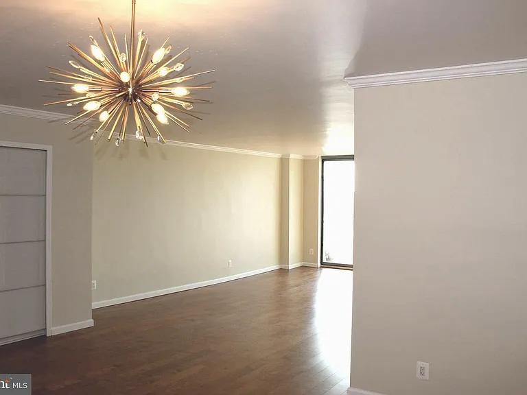 5101 River Rd #1815 — Photo 6