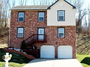 208 Hooks Ln, Canonsburg, PA
