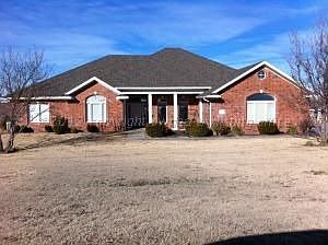 2nd image of 619 Pheasant Ln